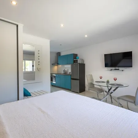 Homestay Moderni Studio *