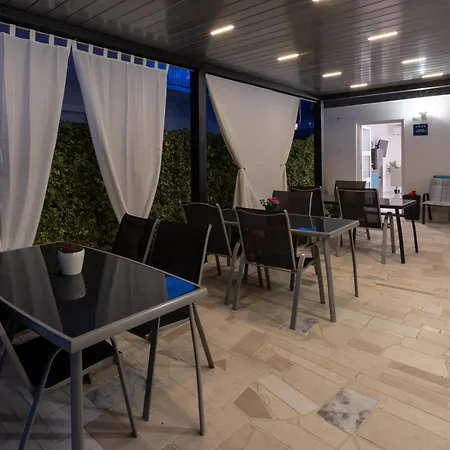 Moderni Studio * Kastela