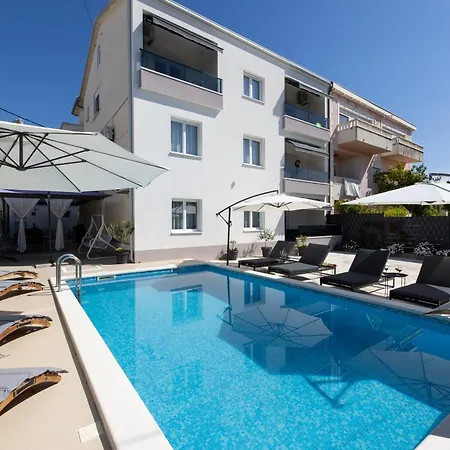 Moderni Studio * Kastela